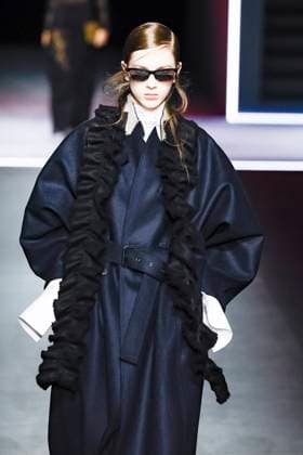 Défilé Christian Dior Mode Féminine Prêt À Porter Automne Hiver 2025 2026 lors de la Fashion Week de Paris PFW Défilé Christian Dior Mode Féminine Prêt À Porter Automne Hiver 2025 2026 lors de la Fashion Week de Paris PFW , à Paris, France, le 4 mars 2025 Runway Christian Dior Womenswear Ready to Wear Fall Winter 2025 2026 show during Paris Fashion Week PFW , in Paris, France, March 4, 2025 Paris France  Copyright: xAgencex xBestimagexAgencex xBestimagex