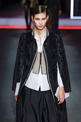 Défilé Christian Dior Mode Féminine Prêt À Porter Automne Hiver 2025 2026 lors de la Fashion Week de Paris PFW Défilé Christian Dior Mode Féminine Prêt À Porter Automne Hiver 2025 2026 lors de la Fashion Week de Paris PFW , à Paris, France, le 4 mars 2025 Runway Christian Dior Womenswear Ready to Wear Fall Winter 2025 2026 show during Paris Fashion Week PFW , in Paris, France, March 4, 2025 Paris France  Copyright: xAgencex xBestimagexAgencex xBestimagex
