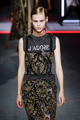 Défilé Christian Dior Mode Féminine Prêt À Porter Automne Hiver 2025 2026 lors de la Fashion Week de Paris PFW Défilé Christian Dior Mode Féminine Prêt À Porter Automne Hiver 2025 2026 lors de la Fashion Week de Paris PFW , à Paris, France, le 4 mars 2025 Runway Christian Dior Womenswear Ready to Wear Fall Winter 2025 2026 show during Paris Fashion Week PFW , in Paris, France, March 4, 2025 Paris France  Copyright: xAgencex xBestimagexAgencex xBestimagex