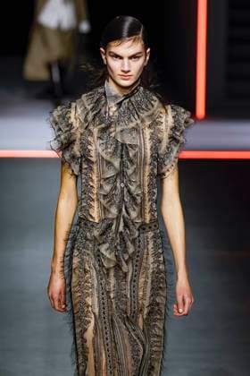 Défilé Christian Dior Mode Féminine Prêt À Porter Automne Hiver 2025 2026 lors de la Fashion Week de Paris PFW Défilé Christian Dior Mode Féminine Prêt À Porter Automne Hiver 2025 2026 lors de la Fashion Week de Paris PFW , à Paris, France, le 4 mars 2025 Runway Christian Dior Womenswear Ready to Wear Fall Winter 2025 2026 show during Paris Fashion Week PFW , in Paris, France, March 4, 2025 Paris France  Copyright: xAgencex xBestimagexAgencex xBestimagex