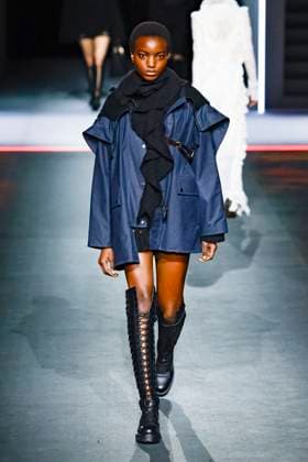 Défilé Christian Dior Mode Féminine Prêt À Porter Automne Hiver 2025 2026 lors de la Fashion Week de Paris PFW Défilé Christian Dior Mode Féminine Prêt À Porter Automne Hiver 2025 2026 lors de la Fashion Week de Paris PFW , à Paris, France, le 4 mars 2025 Runway Christian Dior Womenswear Ready to Wear Fall Winter 2025 2026 show during Paris Fashion Week PFW , in Paris, France, March 4, 2025 Paris France  Copyright: xAgencex xBestimagexAgencex xBestimagex