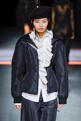 Défilé Christian Dior Mode Féminine Prêt À Porter Automne Hiver 2025 2026 lors de la Fashion Week de Paris PFW Défilé Christian Dior Mode Féminine Prêt À Porter Automne Hiver 2025 2026 lors de la Fashion Week de Paris PFW , à Paris, France, le 4 mars 2025 Runway Christian Dior Womenswear Ready to Wear Fall Winter 2025 2026 show during Paris Fashion Week PFW , in Paris, France, March 4, 2025 Paris France  Copyright: xAgencex xBestimagexAgencex xBestimagex