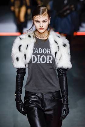 Défilé Christian Dior Mode Féminine Prêt À Porter Automne Hiver 2025 2026 lors de la Fashion Week de Paris PFW Défilé Christian Dior Mode Féminine Prêt À Porter Automne Hiver 2025 2026 lors de la Fashion Week de Paris PFW , à Paris, France, le 4 mars 2025 Runway Christian Dior Womenswear Ready to Wear Fall Winter 2025 2026 show during Paris Fashion Week PFW , in Paris, France, March 4, 2025 Paris France  Copyright: xAgencex xBestimagexAgencex xBestimagex