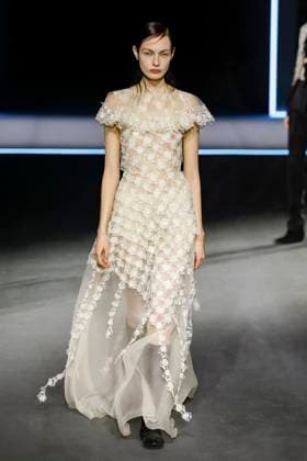 Défilé Christian Dior Mode Féminine Prêt À Porter Automne Hiver 2025 2026 lors de la Fashion Week de Paris PFW Défilé Christian Dior Mode Féminine Prêt À Porter Automne Hiver 2025 2026 lors de la Fashion Week de Paris PFW , à Paris, France, le 4 mars 2025 Runway Christian Dior Womenswear Ready to Wear Fall Winter 2025 2026 show during Paris Fashion Week PFW , in Paris, France, March 4, 2025 Paris France  Copyright: xAgencex xBestimagexAgencex xBestimagex