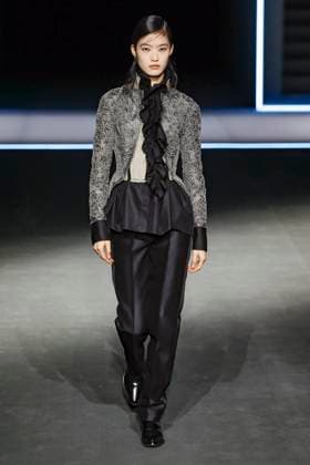 Défilé Christian Dior Mode Féminine Prêt À Porter Automne Hiver 2025 2026 lors de la Fashion Week de Paris PFW Défilé Christian Dior Mode Féminine Prêt À Porter Automne Hiver 2025 2026 lors de la Fashion Week de Paris PFW , à Paris, France, le 4 mars 2025 Runway Christian Dior Womenswear Ready to Wear Fall Winter 2025 2026 show during Paris Fashion Week PFW , in Paris, France, March 4, 2025 Paris France  Copyright: xAgencex xBestimagexAgencex xBestimagex