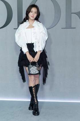 Photocall dau défilé Christian Dior Mode Féminine Prêt À Porter Automne Hiver 2025 2026 lors de la Fashion Week de Paris PFW Jisoo au photocall du défilé Christian Dior Mode Féminine Prêt À Porter Automne Hiver 2025 2026 lors de la Fashion Week de Paris PFW , à Paris, France, le 4 mars 2025 Olivier Borde Bestimage Photocall at the Christian Dior Womenswear Ready to Wear Fall Winter 2025 2026 show during Paris Fashion Week PFW , in Paris, France, March 4, 2025 Paris France  Copyright: xOLIVIERxBORDEx xBESTIMAGExOLIVIERxBORDEx xBESTIMAGEx