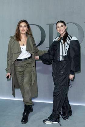 Photocall at the Christian Dior Womenswear Ready to Wear Fall Winter 2025 2026 show during Paris Fashion Week PFW Nadia Fares and her daughter Shana Leelee Chasman at the photocall at the Christian Dior Womenswear Ready to Wear Fall Winter 2025 2026 show during Paris Fashion Week PFW , in Paris, France, March 4, 2025 Olivier Borde Bestimage Photocall at the Christian Dior Womenswear Ready to Wear Fall Winter 2025 2026 show during Paris Fashion Week PFW , in Paris, France, March 4, 2025 Paris France  Copyright: xOLIVIERxBORDEx xBESTIMAGExOLIVIERxBORDEx xBESTIMAGEx