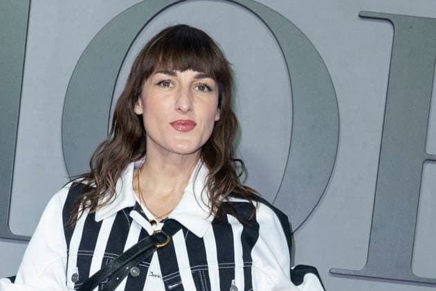 Photocall dau défilé Christian Dior Mode Féminine Prêt À Porter Automne Hiver 2025 2026 lors de la Fashion Week de Paris PFW Juliette Armanet au photocall du défilé Christian Dior Mode Féminine Prêt À Porter Automne Hiver 2025 2026 lors de la Fashion Week de Paris PFW , à Paris, France, le 4 mars 2025 Olivier Borde Bestimage Photocall at the Christian Dior Womenswear Ready to Wear Fall Winter 2025 2026 show during Paris Fashion Week PFW , in Paris, France, March 4, 2025 Paris France  Copyright: xOLIVIERxBORDEx xBESTIMAGExOLIVIERxBORDEx xBESTIMAGEx