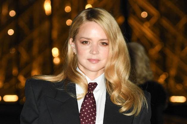 PFW Le Grand Diner du Louvre Arrivals Photocall Virginie Efira attending the Le Grand Diner du Louvre Arrivals Photocall at the Musee du Louvre as part of Paris Fashion Week on March 04, 2025 in Paris, France. Photo by Aurore Marechal ABACAPRESS.COM Paris France  Copyright: xMarechalxAurore ABACAx