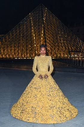 PFW Le Grand Diner du Louvre Arrivals Photocall Doechii attending the Le Grand Diner du Louvre Arrivals Photocall at the Musee du Louvre as part of Paris Fashion Week on March 04, 2025 in Paris, France. Photo by Aurore Marechal ABACAPRESS.COM Paris France  Copyright: xMarechalxAurore ABACAx