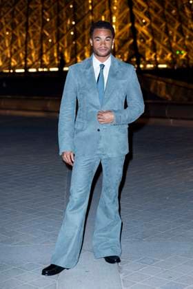 Le Grand Diner du Louvre photo call Theo Christine Photo Call du Le Grand Diner du Louvre during Fashion Week in Paris on March 5th, 2025 Olivier Borde Bestimage Photo call Le Grand Diner du Louvre during Fashion Week in Paris on March 5th, 2025 Paris France  Copyright: xOLIVIERxBORDEx xBESTIMAGExOLIVIERxBORDEx xBESTIMAGEx