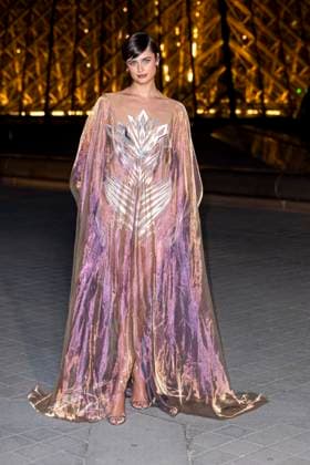 Le Grand Diner du Louvre photo call Taylor Hill Photo Call du Le Grand Diner du Louvre during Fashion Week in Paris on March 5th, 2025 Olivier Borde Bestimage Photo call Le Grand Diner du Louvre during Fashion Week in Paris on March 5th, 2025 Paris France  Copyright: xOLIVIERxBORDEx xBESTIMAGExOLIVIERxBORDEx xBESTIMAGEx