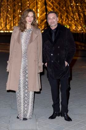 Le Grand Diner du Louvre photo call Doria Tillier, Augustin Trapenard Photo Call du Le Grand Diner du Louvre lors de la Fashion Week à Paris le 5 mars 2025 Olivier Borde Bestimage Photo call Le Grand Diner du Louvre during Fashion Week in Paris on March 5th, 2025 Paris France  Copyright: xOLIVIERxBORDEx xBESTIMAGExOLIVIERxBORDEx xBESTIMAGEx