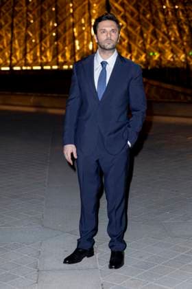 Le Grand Diner du Louvre photo call Pio Marmaï Photo Call du Le Grand Diner du Louvre lors de la Fashion Week à Paris le 5 mars 2025 Olivier Borde Bestimage Photo call Le Grand Diner du Louvre during Fashion Week in Paris on March 5th, 2025 Paris France  Copyright: xOLIVIERxBORDEx xBESTIMAGExOLIVIERxBORDEx xBESTIMAGEx