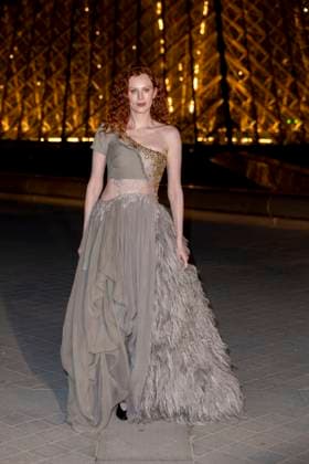 Le Grand Diner du Louvre photo call Karen Elson Photo Call du Le Grand Diner du Louvre during Fashion Week in Paris on March 5th, 2025 Olivier Borde Bestimage Photo call Le Grand Diner du Louvre during Fashion Week in Paris on March 5th, 2025 Paris France  Copyright: xOLIVIERxBORDEx xBESTIMAGExOLIVIERxBORDEx xBESTIMAGEx