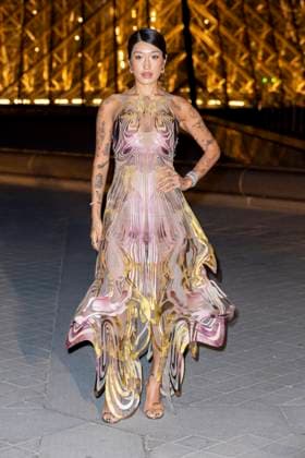 Le Grand Diner du Louvre photo call Peggy Gou Photo Call du Le Grand Diner du Louvre lors de la Fashion Week à Paris le 5 mars 2025 Olivier Borde Bestimage Photo call Le Grand Diner du Louvre during Fashion Week in Paris on March 5th, 2025 Paris France  Copyright: xOLIVIERxBORDEx xBESTIMAGExOLIVIERxBORDEx xBESTIMAGEx