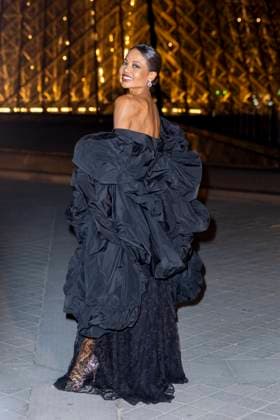 Le Grand Diner du Louvre photo call Emma Weymouth Photo Call du Le Grand Diner du Louvre lors de la Fashion Week à Paris le 5 mars 2025 Olivier Borde Bestimage Photo call Le Grand Diner du Louvre during Fashion Week in Paris on March 5th, 2025 Paris France  Copyright: xOLIVIERxBORDEx xBESTIMAGExOLIVIERxBORDEx xBESTIMAGEx