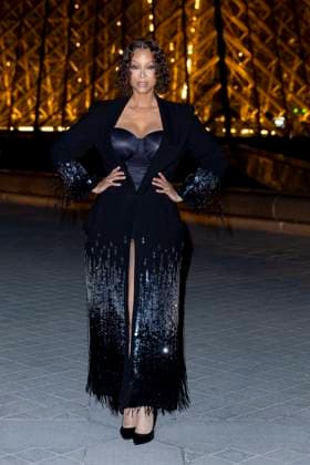 Le Grand Diner du Louvre photo call Tyra Banks Photo Call du Le Grand Diner du Louvre during Fashion Week in Paris on March 5th, 2025 Olivier Borde Bestimage Photo call Le Grand Diner du Louvre during Fashion Week in Paris on March 5th, 2025 Paris France  Copyright: xOLIVIERxBORDEx xBESTIMAGExOLIVIERxBORDEx xBESTIMAGEx