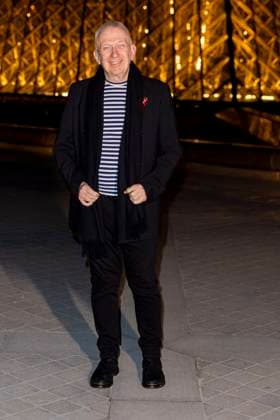 Le Grand Diner du Louvre photo call Jean Paul Gaultier Photo Call du Le Grand Diner du Louvre lors de la Fashion Week à Paris le 5 mars 2025 Olivier Borde Bestimage Photo call Le Grand Diner du Louvre during Fashion Week in Paris on March 5th, 2025 Paris France  Copyright: xOLIVIERxBORDEx xBESTIMAGExOLIVIERxBORDEx xBESTIMAGEx