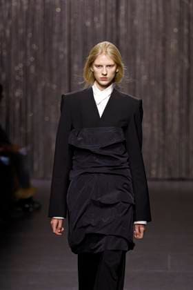 Alainpaul Ready to wear fall winter 2025 26 Paris March 2025 Alainpaul Ready to wear fall winter 2025 26 Paris March 2025, Credit:Zeppelin Avalon  Copyright: xZeppelinx xAvalonx 0972163499