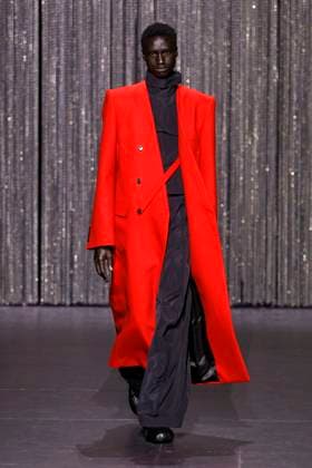 Alainpaul Ready to wear fall winter 2025 26 Paris March 2025 Alainpaul Ready to wear fall winter 2025 26 Paris March 2025, Credit:Zeppelin Avalon  Copyright: xZeppelinx xAvalonx 0972163713