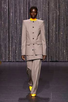 Alainpaul Ready to wear fall winter 2025 26 Paris March 2025 Alainpaul Ready to wear fall winter 2025 26 Paris March 2025, Credit:Zeppelin Avalon  Copyright: xZeppelinx xAvalonx 0972164123