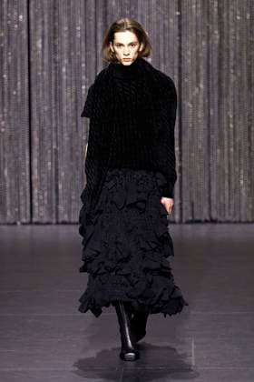 Alainpaul Ready to wear fall winter 2025 26 Paris March 2025 Alainpaul Ready to wear fall winter 2025 26 Paris March 2025, Credit:Zeppelin Avalon  Copyright: xZeppelinx xAvalonx 0972164330