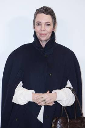 PFW - Stella McCartney Photocall Olivia Colman at the Stella McCartney fashion show as part of Paris Fashion Week on March 5, 2025 in Paris, France. Photo by Jerome Domine ABACAPRESS.COM Paris France  Copyright: xDominexJerome ABACAx