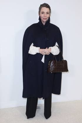 PFW - Stella McCartney Photocall Olivia Colman at the Stella McCartney fashion show as part of Paris Fashion Week on March 5, 2025 in Paris, France. Photo by Jerome Domine ABACAPRESS.COM Paris France  Copyright: xDominexJerome ABACAx