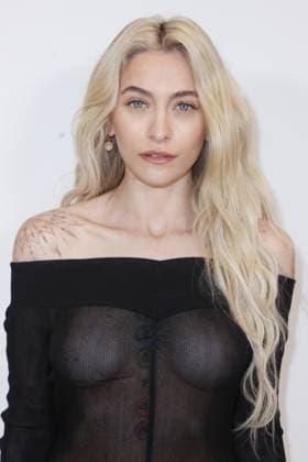 PFW - Stella McCartney Photocall Paris Jackson at the Stella McCartney fashion show as part of Paris Fashion Week on March 5, 2025 in Paris, France. Photo by Jerome Domine ABACAPRESS.COM Paris France  Copyright: xDominexJerome ABACAx