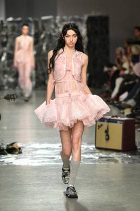 PFW - Cecilie Bahnsen Runway A model walks the runway for a collection by Cecilie Bahnsen as part of Paris Fashion Week at the Palais de Tokyo in Paris, on March 5, 2025. Photo by Firas Abdullah ABACAPRESS.COM Paris Ile-de-France France  Copyright: xAbdullahxFiras ABACAx