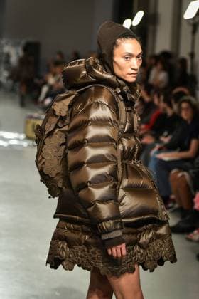 PFW - Cecilie Bahnsen Runway A model walks the runway for a collection by Cecilie Bahnsen as part of Paris Fashion Week at the Palais de Tokyo in Paris, on March 5, 2025. Photo by Firas Abdullah ABACAPRESS.COM Paris Ile-de-France France  Copyright: xAbdullahxFiras ABACAx