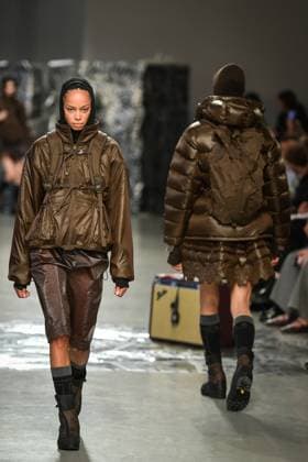 PFW - Cecilie Bahnsen Runway A model walks the runway for a collection by Cecilie Bahnsen as part of Paris Fashion Week at the Palais de Tokyo in Paris, on March 5, 2025. Photo by Firas Abdullah ABACAPRESS.COM Paris Ile-de-France France  Copyright: xAbdullahxFiras ABACAx