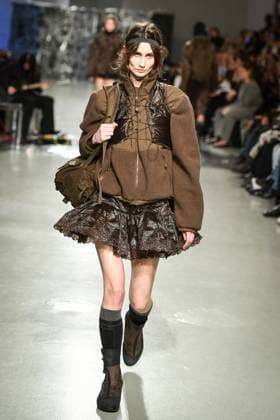 PFW - Cecilie Bahnsen Runway A model walks the runway for a collection by Cecilie Bahnsen as part of Paris Fashion Week at the Palais de Tokyo in Paris, on March 5, 2025. Photo by Firas Abdullah ABACAPRESS.COM Paris Ile-de-France France  Copyright: xAbdullahxFiras ABACAx