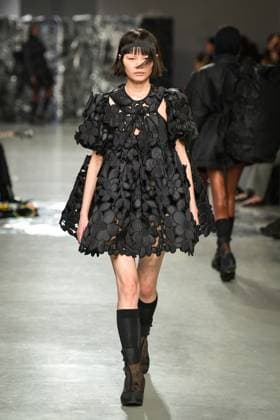PFW - Cecilie Bahnsen Runway A model walks the runway for a collection by Cecilie Bahnsen as part of Paris Fashion Week at the Palais de Tokyo in Paris, on March 5, 2025. Photo by Firas Abdullah ABACAPRESS.COM Paris Ile-de-France France  Copyright: xAbdullahxFiras ABACAx