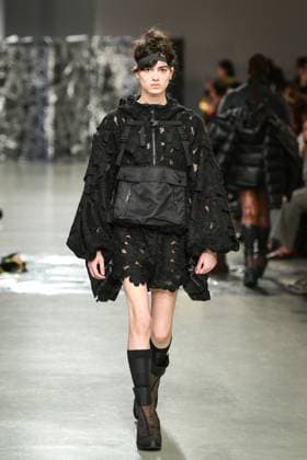 PFW - Cecilie Bahnsen Runway A model walks the runway for a collection by Cecilie Bahnsen as part of Paris Fashion Week at the Palais de Tokyo in Paris, on March 5, 2025. Photo by Firas Abdullah ABACAPRESS.COM Paris Ile-de-France France  Copyright: xAbdullahxFiras ABACAx