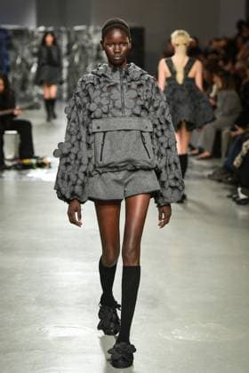 PFW - Cecilie Bahnsen Runway A model walks the runway for a collection by Cecilie Bahnsen as part of Paris Fashion Week at the Palais de Tokyo in Paris, on March 5, 2025. Photo by Firas Abdullah ABACAPRESS.COM Paris Ile-de-France France  Copyright: xAbdullahxFiras ABACAx