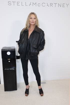 PFW - Stella McCartney Photocall Kate Moss at the Stella McCartney fashion show as part of Paris Fashion Week on March 5, 2025 in Paris, France. Photo by Jerome Domine ABACAPRESS.COM Paris France  Copyright: xDominexJerome ABACAx