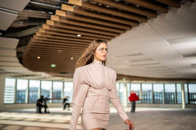 PFW - Stella McCartney Runway A model presents a creation by Stella McCartney for the Womenswear Ready-to-wear Fall-Winter 2025 2026 collection as part of the Paris Fashion Week, in Paris on March 5, 2025. Photo by Eliot Blondet ABACAPRESS.COM Paris France  Copyright: xBlondetxEliot ABACAx