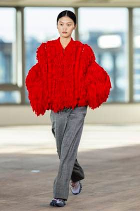 PFW - Stella McCartney Runway A model presents a creation by Stella McCartney for the Womenswear Ready-to-wear Fall-Winter 2025 2026 collection as part of the Paris Fashion Week, in Paris on March 5, 2025. Photo by Eliot Blondet ABACAPRESS.COM Paris France  Copyright: xBlondetxEliot ABACAx