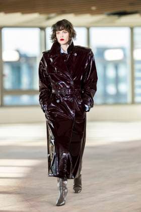PFW - Stella McCartney Runway A model presents a creation by Stella McCartney for the Womenswear Ready-to-wear Fall-Winter 2025 2026 collection as part of the Paris Fashion Week, in Paris on March 5, 2025. Photo by Eliot Blondet ABACAPRESS.COM Paris France  Copyright: xBlondetxEliot ABACAx
