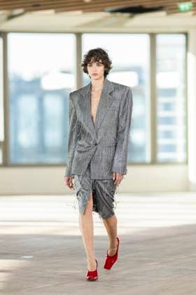 PFW - Stella McCartney Runway A model presents a creation by Stella McCartney for the Womenswear Ready-to-wear Fall-Winter 2025 2026 collection as part of the Paris Fashion Week, in Paris on March 5, 2025. Photo by Eliot Blondet ABACAPRESS.COM Paris France  Copyright: xBlondetxEliot ABACAx