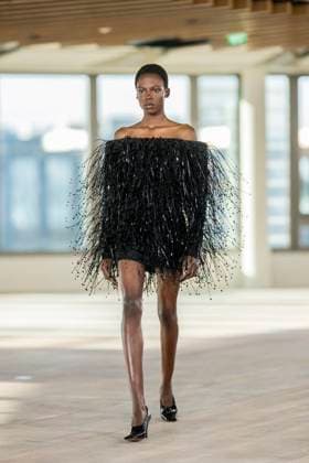 PFW - Stella McCartney Runway A model presents a creation by Stella McCartney for the Womenswear Ready-to-wear Fall-Winter 2025 2026 collection as part of the Paris Fashion Week, in Paris on March 5, 2025. Photo by Eliot Blondet ABACAPRESS.COM Paris France  Copyright: xBlondetxEliot ABACAx