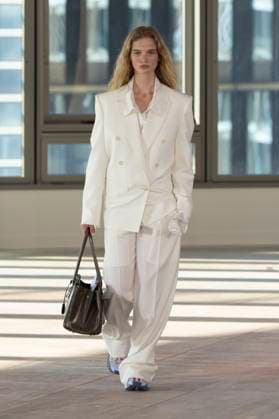 . 05 03 2025. Paris, France. Stella McCartney show at Paris Fashion Week for Autumn Winter 25 .  xi-Imagesx IIM-25784-0102