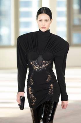 . 05 03 2025. Paris, France. Stella McCartney show at Paris Fashion Week for Autumn Winter 25 .  xi-Imagesx IIM-25784-0112