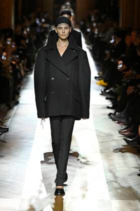 Dries van Noten Ready to wear fall winter 2025 26 Paris March 2025 Dries van Noten Ready to wear fall winter 2025 26 Paris March 2025, Credit:Zeppelin Avalon  Copyright: xZeppelinx xAvalonx 0972553191