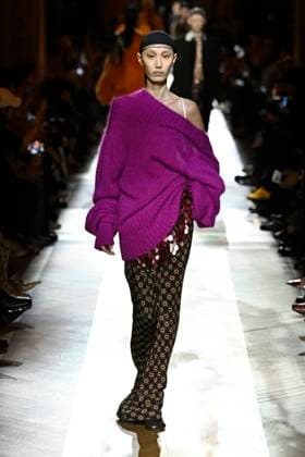 Dries van Noten Ready to wear fall winter 2025 26 Paris March 2025 Dries van Noten Ready to wear fall winter 2025 26 Paris March 2025, Credit:Zeppelin Avalon  Copyright: xZeppelinx xAvalonx 0972553415