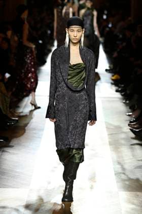 Dries van Noten Ready to wear fall winter 2025 26 Paris March 2025 Dries van Noten Ready to wear fall winter 2025 26 Paris March 2025, Credit:Zeppelin Avalon  Copyright: xZeppelinx xAvalonx 0972553456