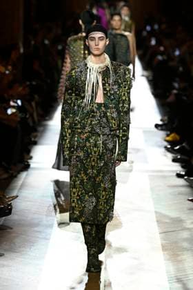Dries van Noten Ready to wear fall winter 2025 26 Paris March 2025 Dries van Noten Ready to wear fall winter 2025 26 Paris March 2025, Credit:Zeppelin Avalon  Copyright: xZeppelinx xAvalonx 0972553487
