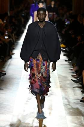 Dries van Noten Ready to wear fall winter 2025 26 Paris March 2025 Dries van Noten Ready to wear fall winter 2025 26 Paris March 2025, Credit:Zeppelin Avalon  Copyright: xZeppelinx xAvalonx 0972553675